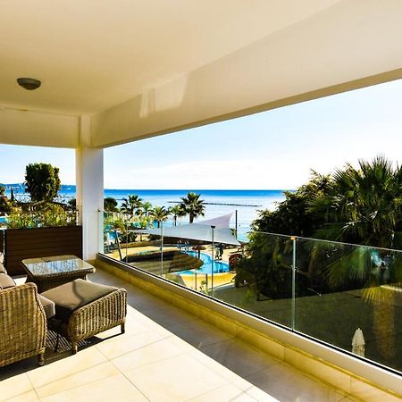 Апартаменти Pegasus Beach Front Лімасол Екстер'єр фото