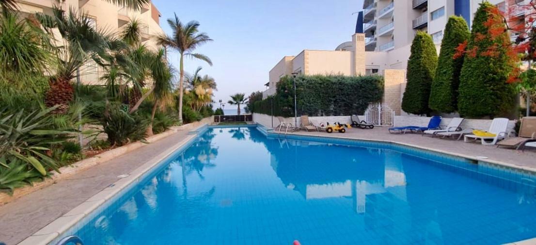Апартаменти Pegasus Beach Front Лімасол Екстер'єр фото